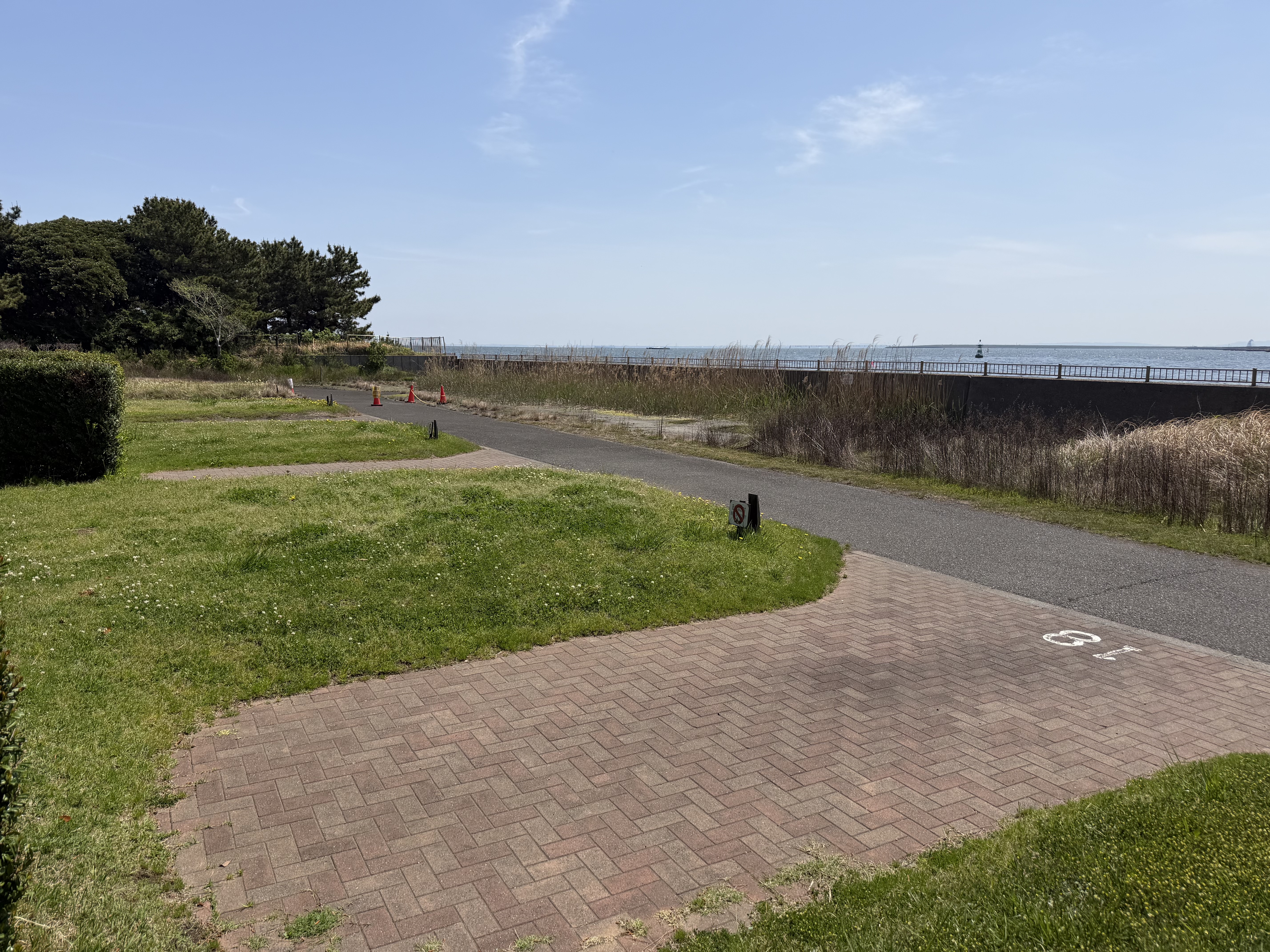 城南島海浜公園 オートキャンプ場